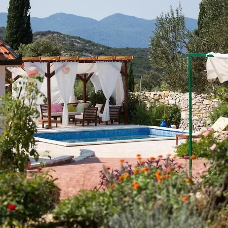 Ferienhaus Pasika Lovište