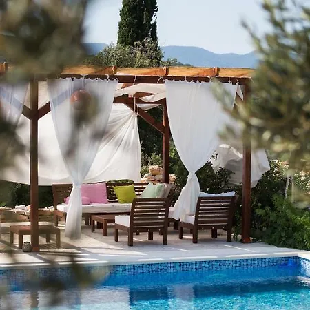 Pasika Holiday home Loviste