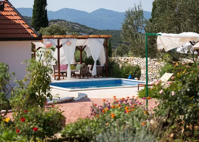 Feriehus Pasika Lovište