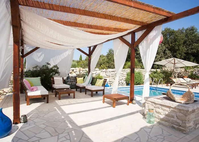 Pasika Feriehus Lovište